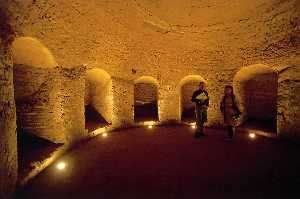 Visit the grotta sant´arcangelo in colle giove 