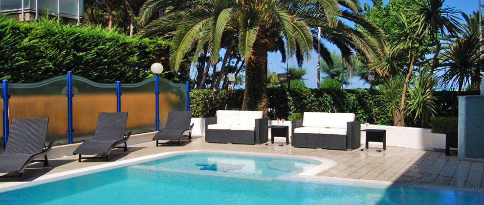 Piscina esterna riscaldata per bambini Hotel Alba Adriatica