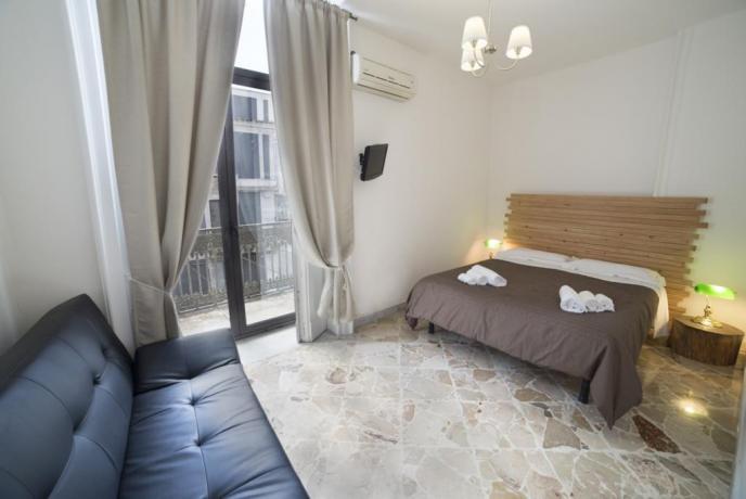 A Catania B&B camera familiare mazzini