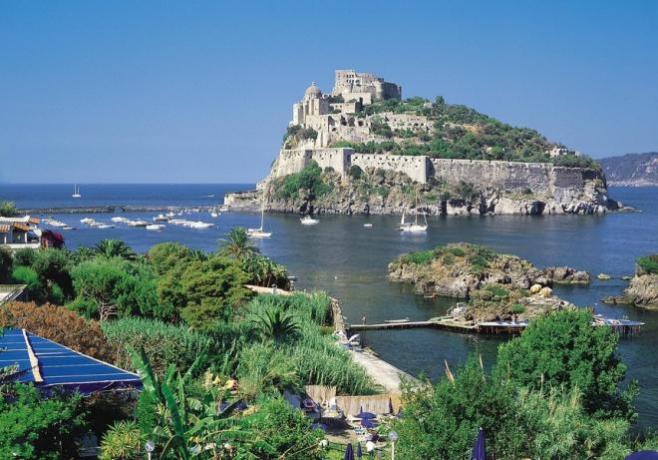 Castello Aragonese nell'Isola di Ischia 