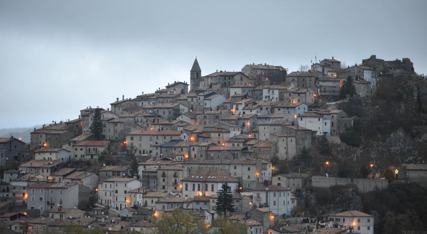 Belvedere Paesaggio Albergo**** Diffuso Rovere 