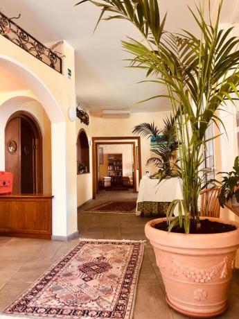 Deposito bagagli in hotel3stelle a San Bartolomeo