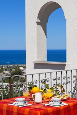 Camera con Balcone Hotel Ischia vista mare 