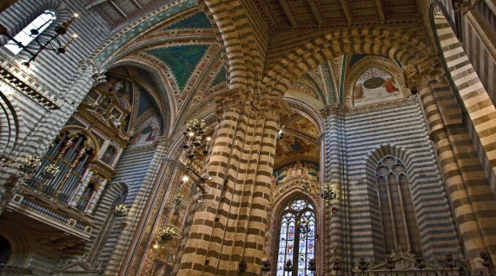 Interno Duomo Orvieto