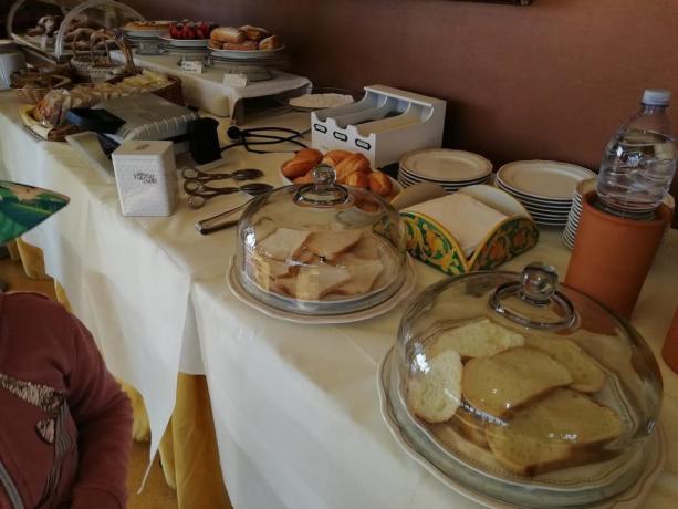 Colazione buffet gratuita hotel 3 stelle Catania
