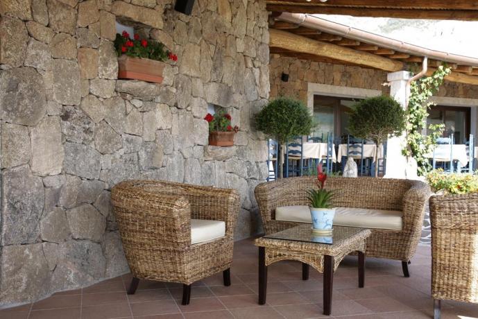 Portico per ospiti, resort nel Golfo di Orosei