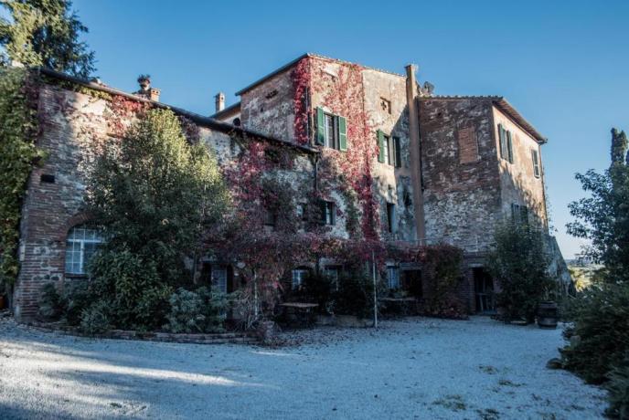 Parcheggio privato in Villa di lusso ad Arezzo