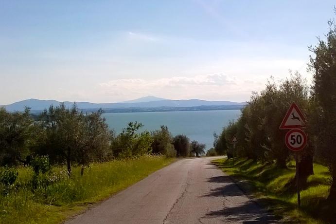 paesaggio-Hotel-3 stelle sul Lago Trasimeno-Umbria