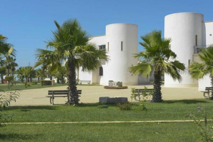 Villaggio 4 stelle immerso nel verde Puglia