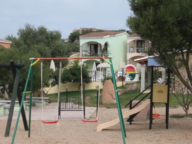 Casa Vacanza con giochi per bambini a Badesi 