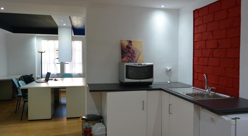 Camere Sala comune Wifi Parcheggio a Pavia