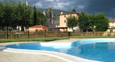 Agriturismo con piscina idromassaggio, Assisi