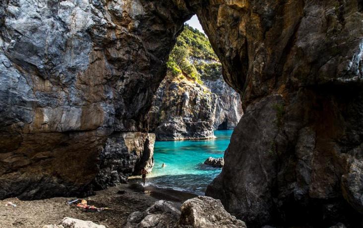 In Calabria Villaggio vicino al Mare e Montagne 