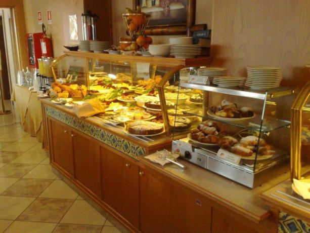 Colazione dolce e salata R&B Hotel Taranto