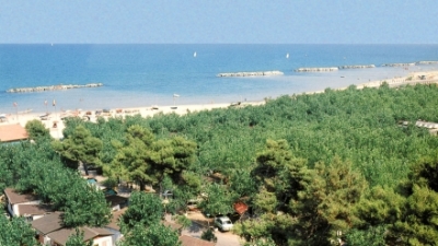 Hotels near the sandy beach, Lido di Fermo