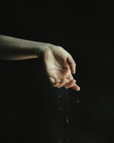 Galleria Leòn celebra il primo anniversario con la mostra collettiva CORPUS