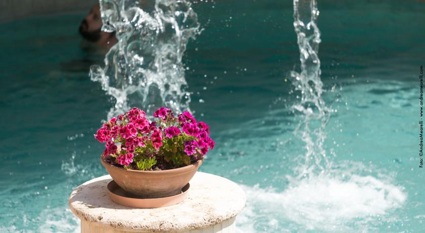 Hotel a Saturnia con piscina termale, solarium 