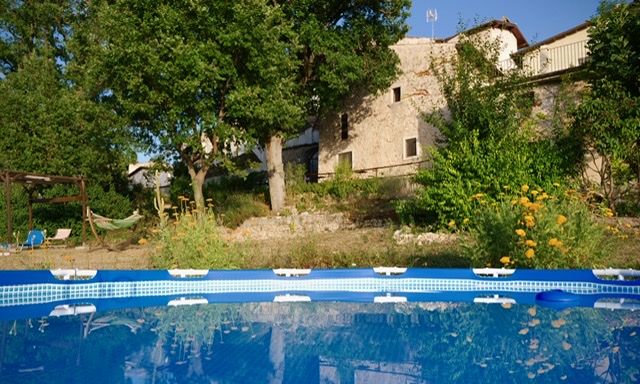Casale a Fontecchio con piscina 