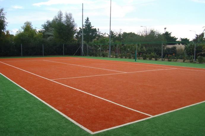 Campo sportivo Polivalente in Villaggio a Ugento 