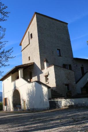 Agriturismo in Valnerina torre medievale