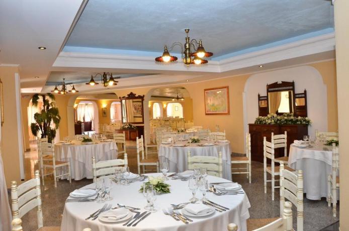 Sala per cerimonie Resort a Orosei in Sardegna
