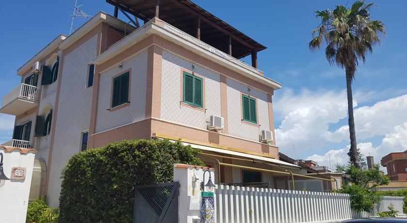 Hotel Ristorante lungomare ad Anzio, vicino a Zoomarine e Magicland