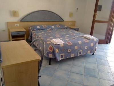 Camere mono stanza matrimoniale