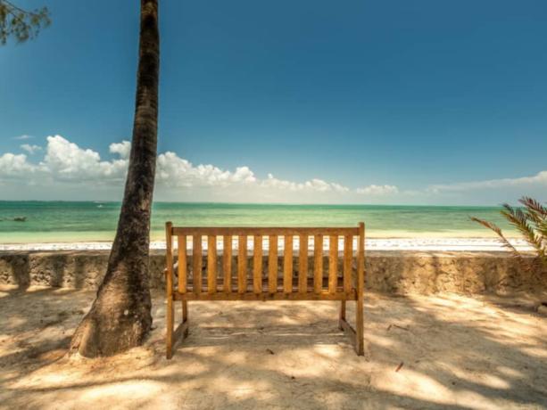 Super Offerte Vacanze Zanzibar villaggio spiaggia bianca