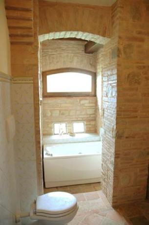 bagno con vasca