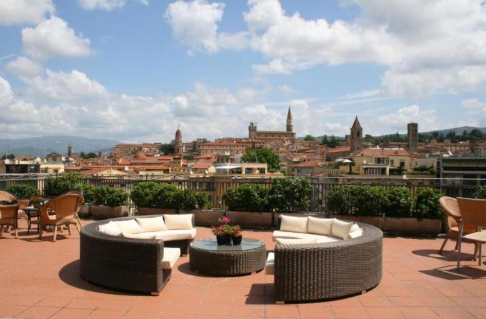 Last Minute Week End in centro ad Arezzo in Hotel 4 stelle con Suite e Terrazza Panoramica con Bonus Vacanze Accettato