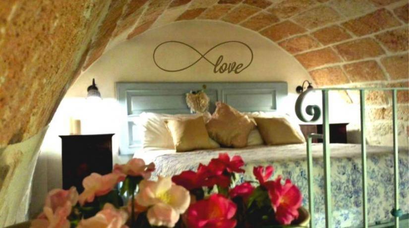 Camera matrimoniale romantica in B&B a Polignano