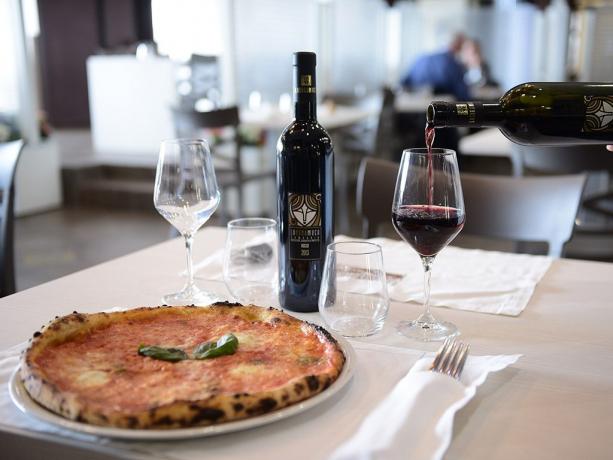 Ristorante con pizzeria hotel 4stelle Battipaglia