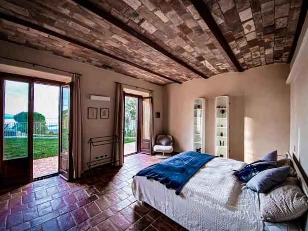 Villa vacanze camera matrimoniale Lago Trasimeno