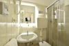 Bagno-privato-con-doccia-hotel-3stelle-San-bartolomeo-mare-Imperia
