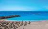Spiaggia pubblica attrezzata davanti al villaggio a Tenerife