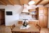 cucina completa in appartamento vacanze ad Assisi