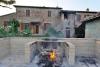 Barbecue nel giardino dell'agriturismo a Città della Pieve