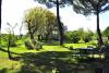 Giardino attrezzato ideale per Bambini-Asciano