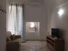 Salone in appartamento-vacanza per gruppi 6posti letto Polignano-a-Mare