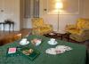 Sala relax dove giocare a carte 