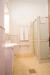 Bagno comune con doccia in casa vacanza Trecastagni