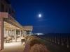 Ristorante con terrazza davanti al mare latina