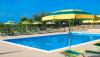 Piscina con solarium Hotel 3 stelle Rodi-Garganico-Puglia