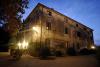 Agriturismo con Colonnine Macchine Elettriche-Orbetello