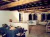 Agriturismo vicino Perugia con salone e divani-Umbertide