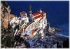 Hotels and Holidayhouses overlooking the sea of Atrani