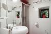 Bagno con doccia Appartamento-Giolli Borgo-sul-Clitunno Umbria
