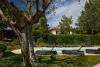 Piscina privata con lettini Fano