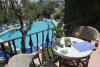 Camere con balcone lato piscina