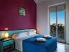 Camera da letto con kit cortesia
